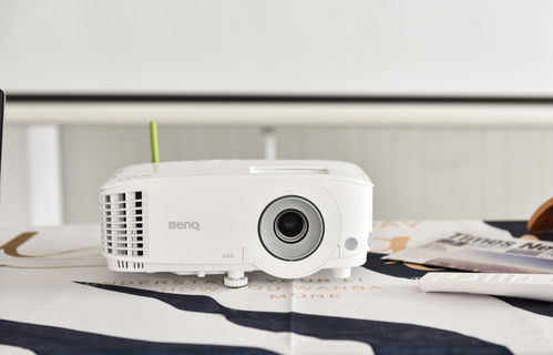 網課必備！投影儀選購指南 如何選擇及品牌推薦